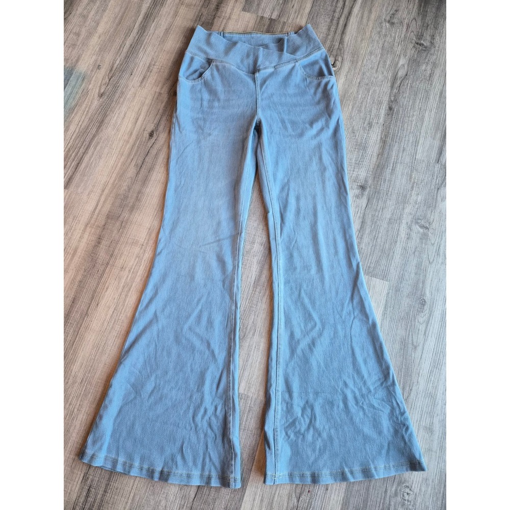 Moncciza Women Light Wash Crossover V-Waist Flare Leg Denim Knit Pants Size M